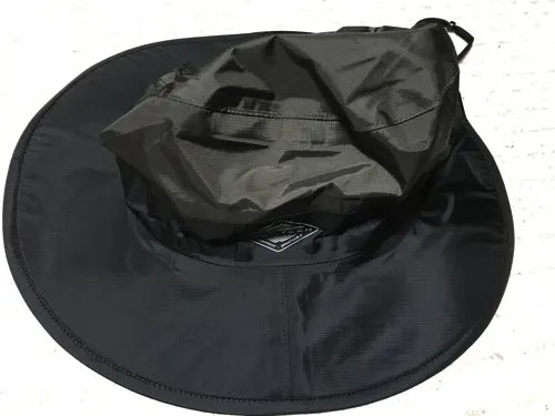 つばが広くメッシュ素材の登山用ハット、コロンビア ゲッパーブーニーの実物